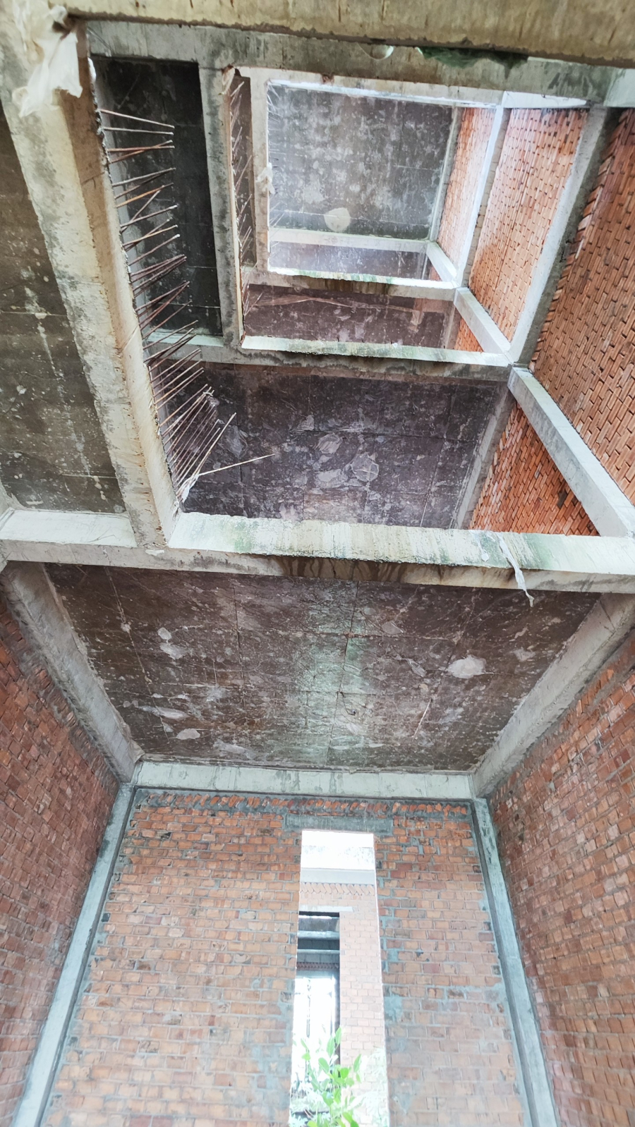 Nhà thô 1 trệt 3 lầu (5x18) - Hồng Loan 5C - Giá 4.2 tỷ