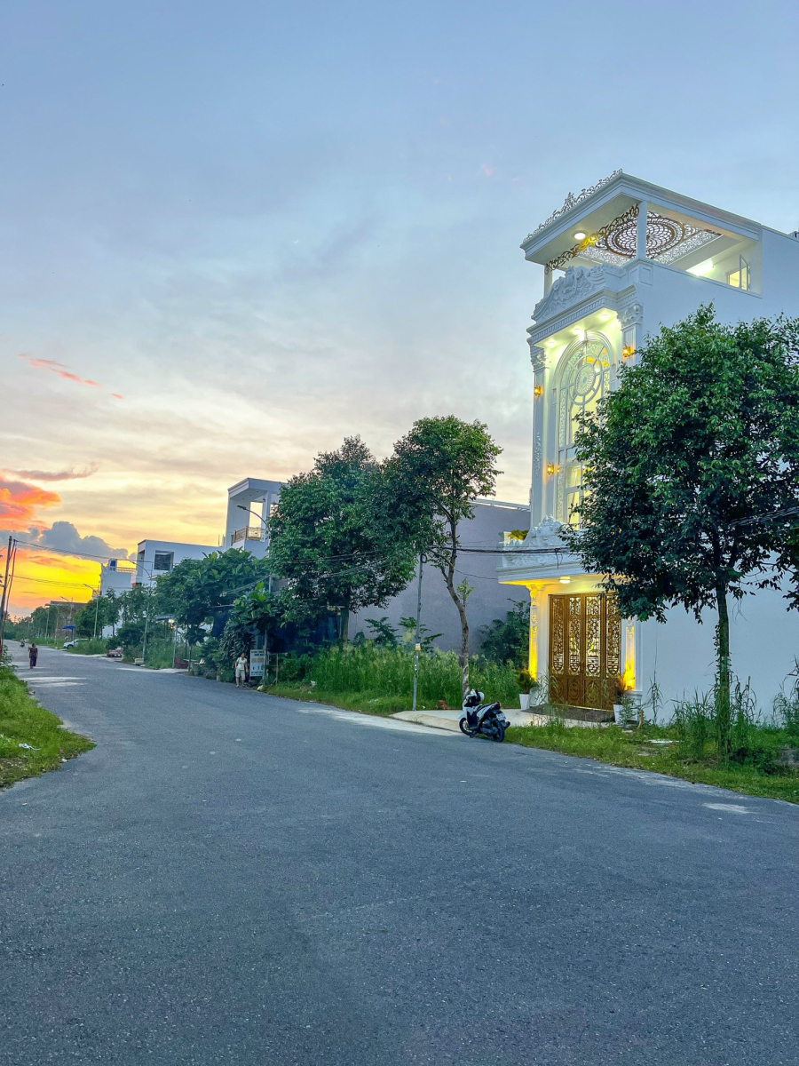 🎄NHÀ 3 LẦU FULL NỘI THẤT ĐƯỜNG D13 HỒNG LOAN 6A 