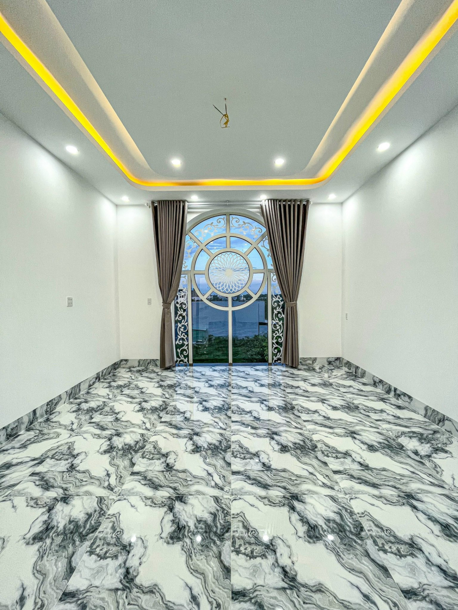 🎄NHÀ 3 LẦU FULL NỘI THẤT ĐƯỜNG D13 HỒNG LOAN 6A 