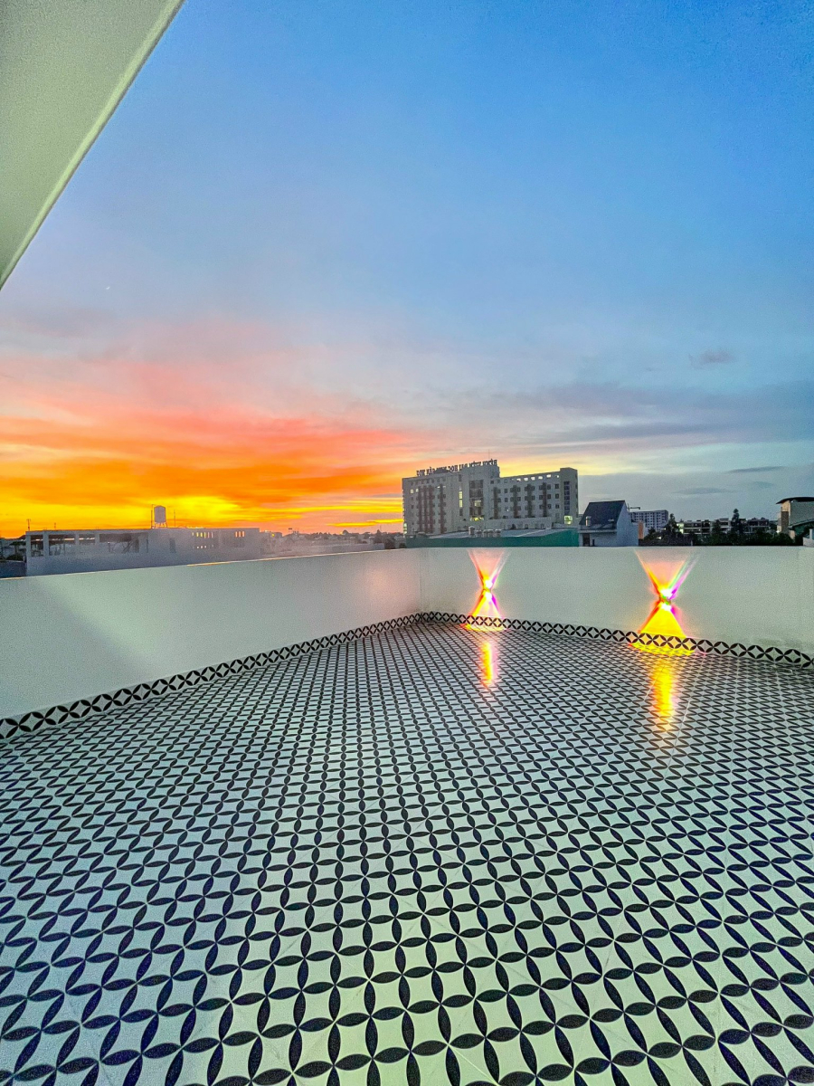 🎄NHÀ 3 LẦU FULL NỘI THẤT ĐƯỜNG D13 HỒNG LOAN 6A 