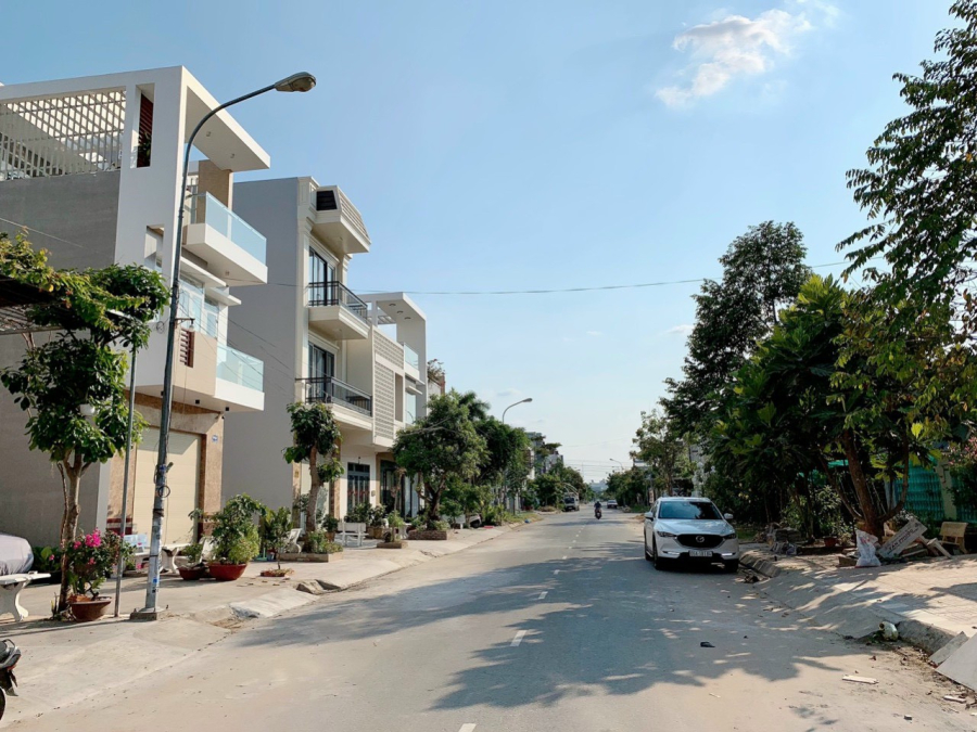 🍒🍒 BÁN NHÀ 1 TRỆT 2 LẦU MÁI BÊ TÔNG ĐƯỜNG SỐ 5 KDC MIỀN NAM, HƯNG PHÚ