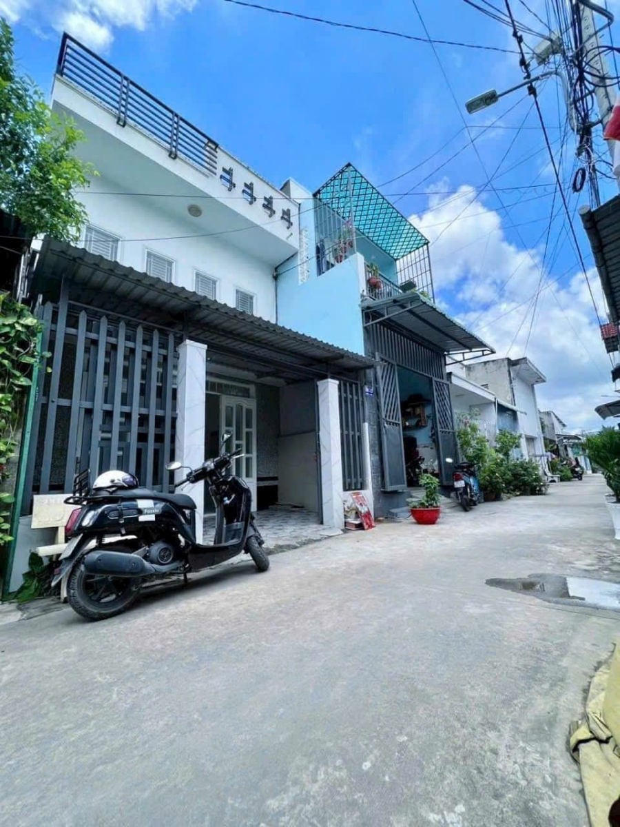 NHÀ LẦU LỬNG - RỘNG MÊNH MÔNG - VỊ TRÍ ĐẸP - HẺM 694 (TỔ 3) ĐƯỜNG 3/2, NINH KIỀU.