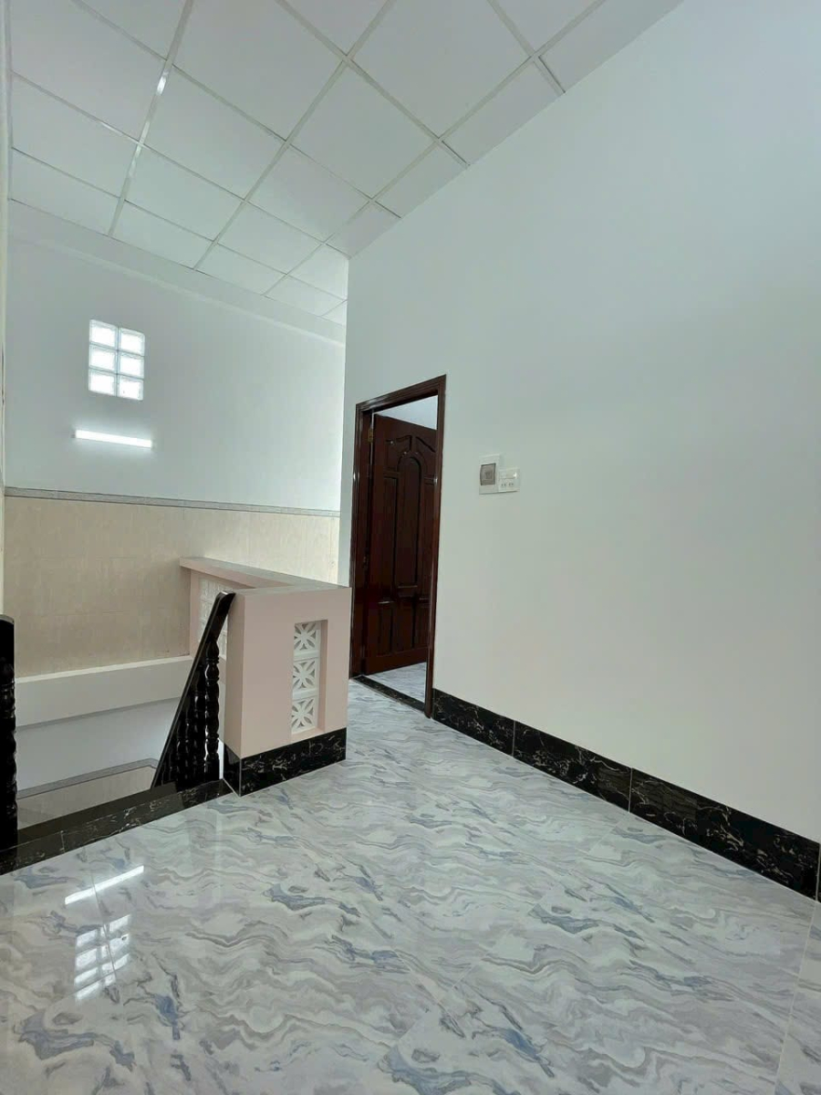 Nhà lầu đúc mới đẹp kiên cố ngay chợ Xuân Khánh (Hẻm 3 Mậu Thân), Ninh Kiều, Cần Thơ.