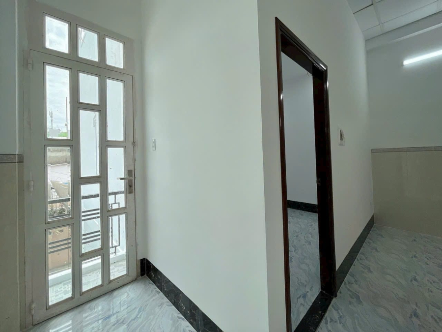 Nhà lầu đúc mới đẹp kiên cố ngay chợ Xuân Khánh (Hẻm 3 Mậu Thân), Ninh Kiều, Cần Thơ.