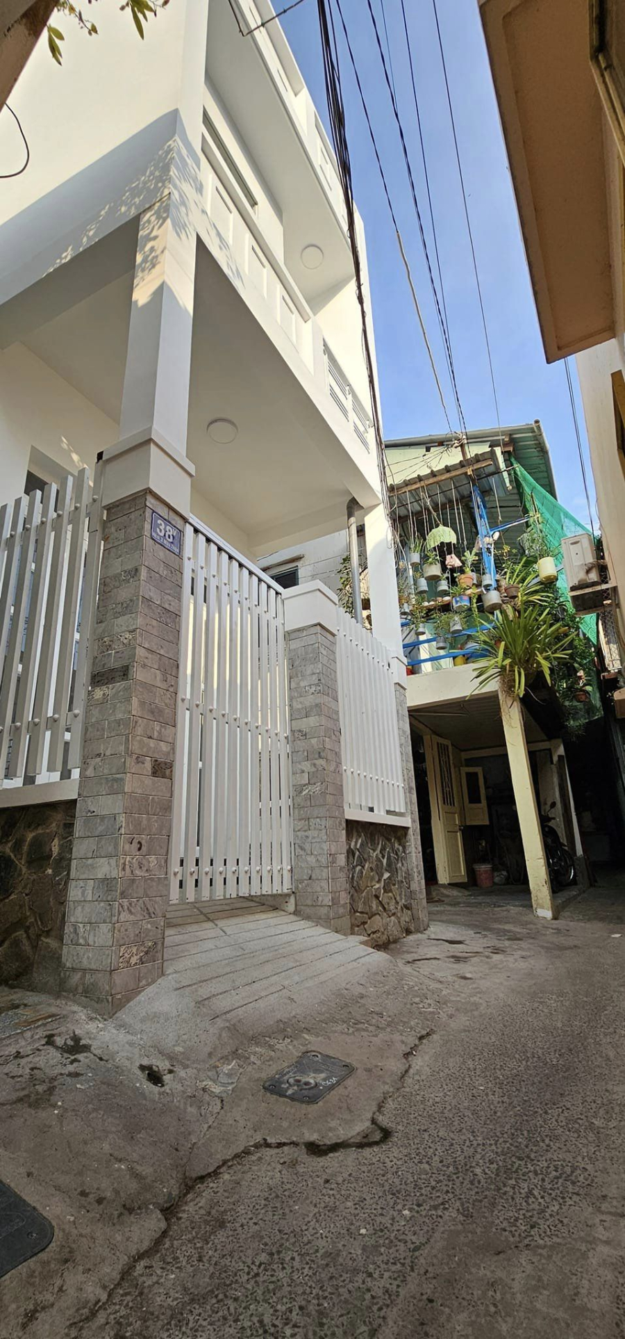 Nhà lầu đúc mới đẹp kiên cố ngay chợ Xuân Khánh (Hẻm 3 Mậu Thân), Ninh Kiều, Cần Thơ.