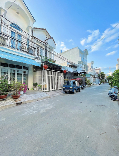 NHÀ LẦU XÂY MỚI - TUYỆT ĐẸP -  ĐƯỜNG 12A KDC VẠN PHÁT, CỒN KHƯƠNG