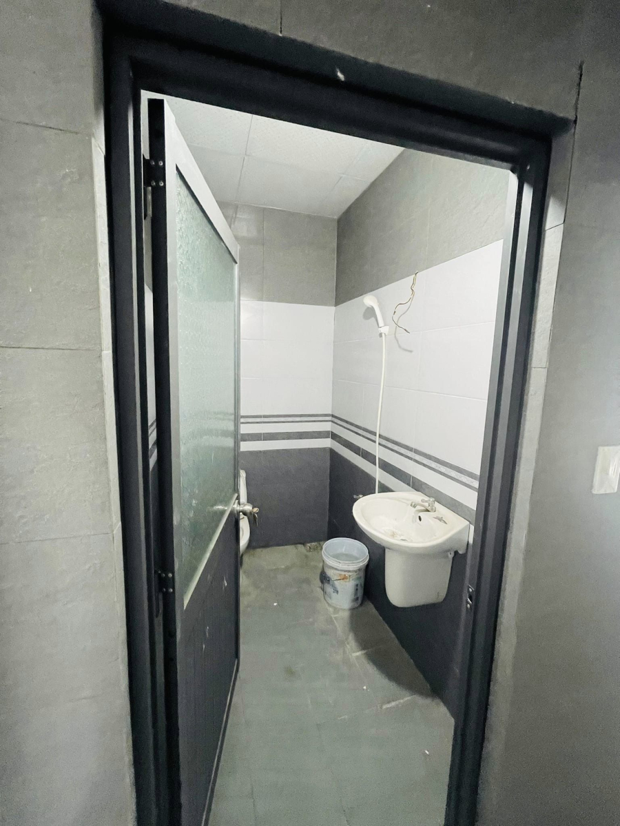 NHÀ MẶT TIỀN NGUYỄN THÔNG CHO THUÊ HOẶC BÁN