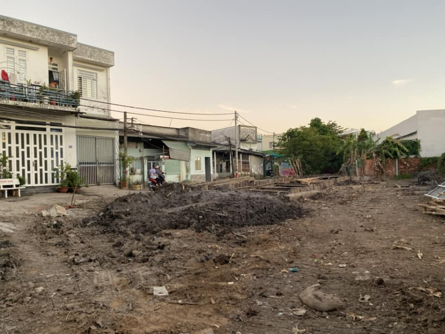 👉BÁN NHÀ TRỌ MỚI XÂY HẺM 11 NGUYỄN VĂN LINH - Đang làm lộ 12m