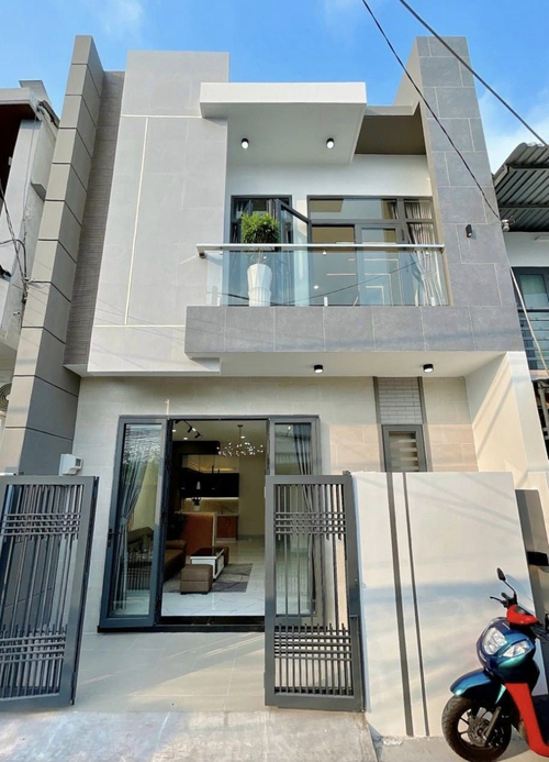 Nhà 1 trệt 1 lầu mới đẹp hiện đại vị trí trục chính hẻm 388 NVC