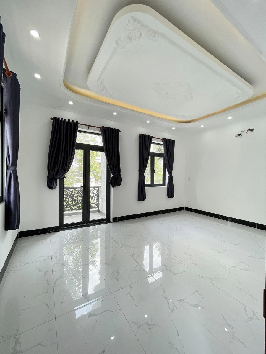 ❇❇❇ BÁN NHÀ BIỆT THỰ PHONG CÁCH CHÂU ÂU 1 TRỆT 2 LẦU ( MỚI 100%), 2 MẶT TIỀN ĐƯỜNG 12m và hẻm hông 4m.