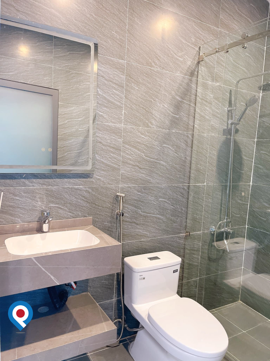 Nhà mặt tiền Trần Hưng Đạo thuận tiện mua bán kinh doanh