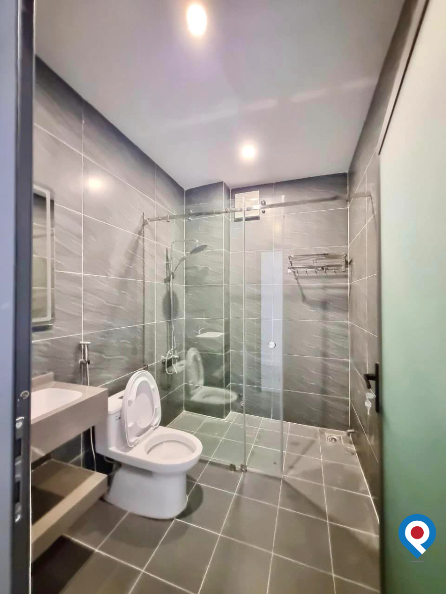 Nhà mặt tiền Trần Hưng Đạo thuận tiện mua bán kinh doanh