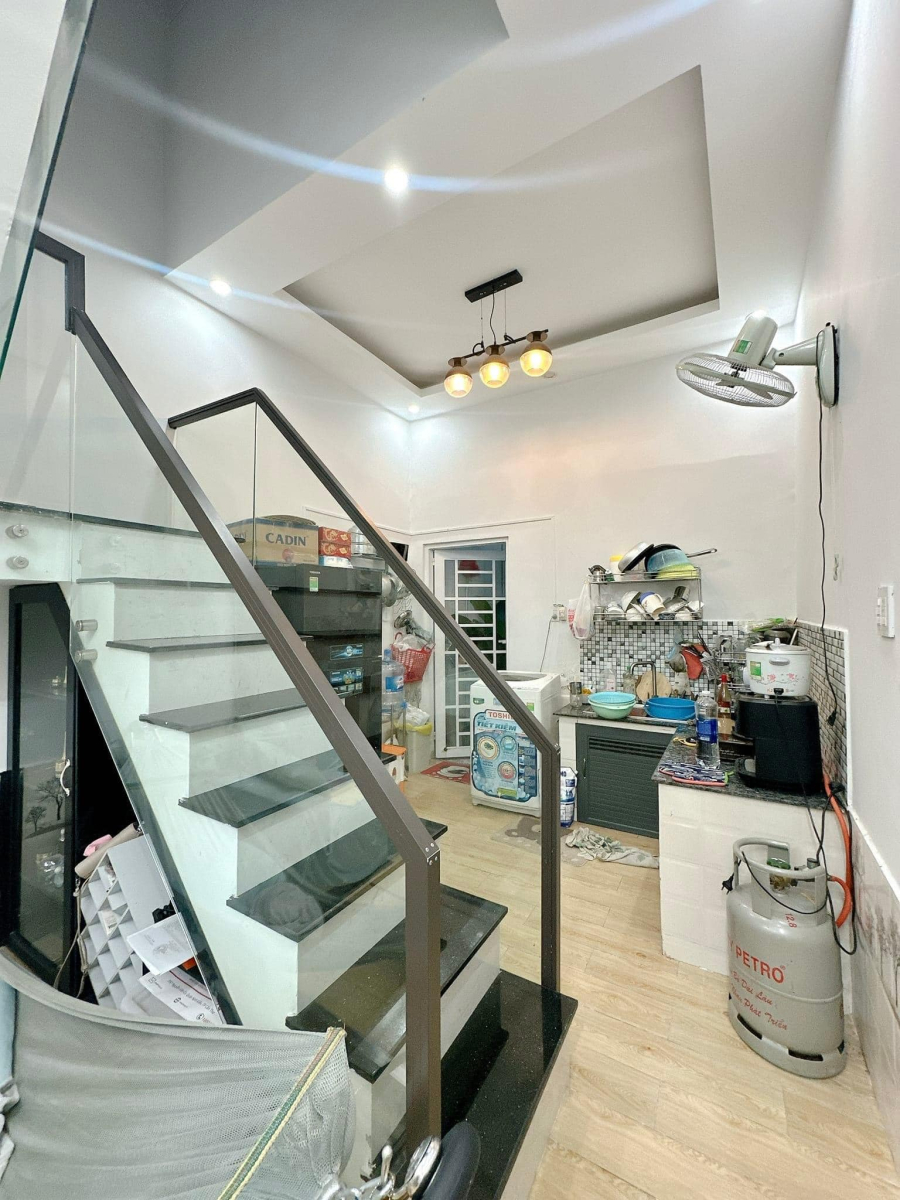 NHÀ LẦU ĐÚC - MỚI ĐẸP GIÁ RẺ HẺM 108 ĐƯỜNG 30/4, P. AN PHÚ, NINH KIỀU, CẦN THƠ. 