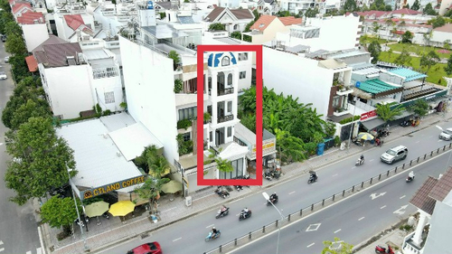 Nhà 3 Lầu Thêm Sân Thượng - Mặt Tiền Trần Hoàng Na