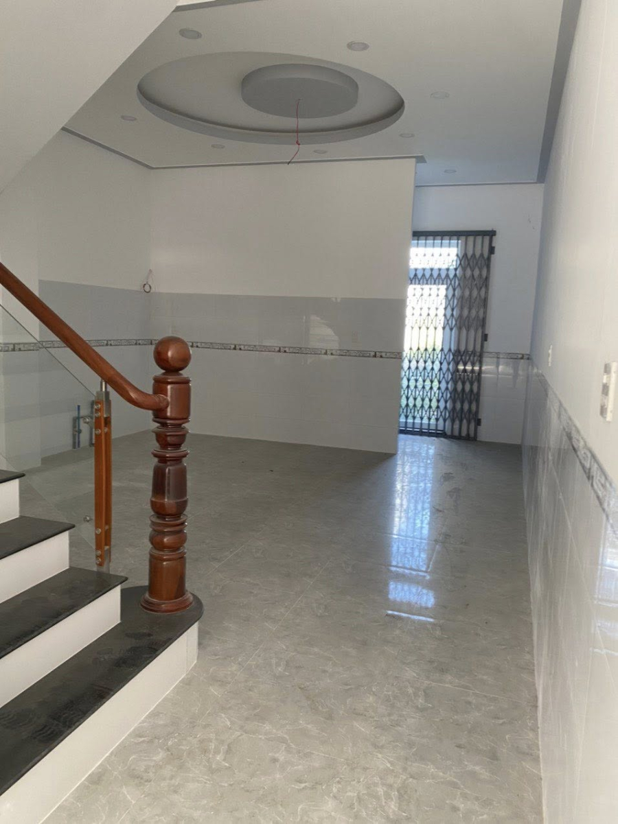 Nhà hoàn thiện trục chính đường A2 Phú An