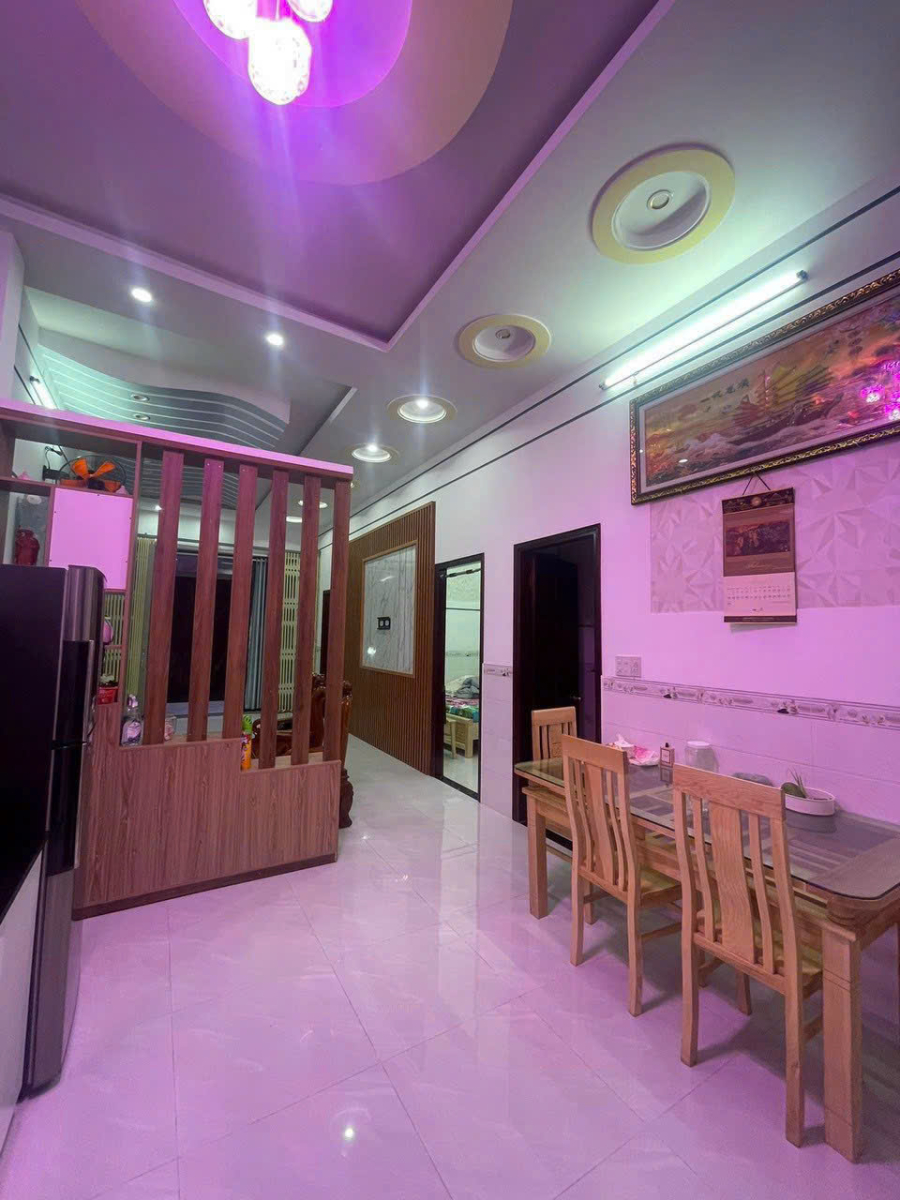 Nhà trục chính KDC Sơn Thủy đường Nguyễn Văn Linh