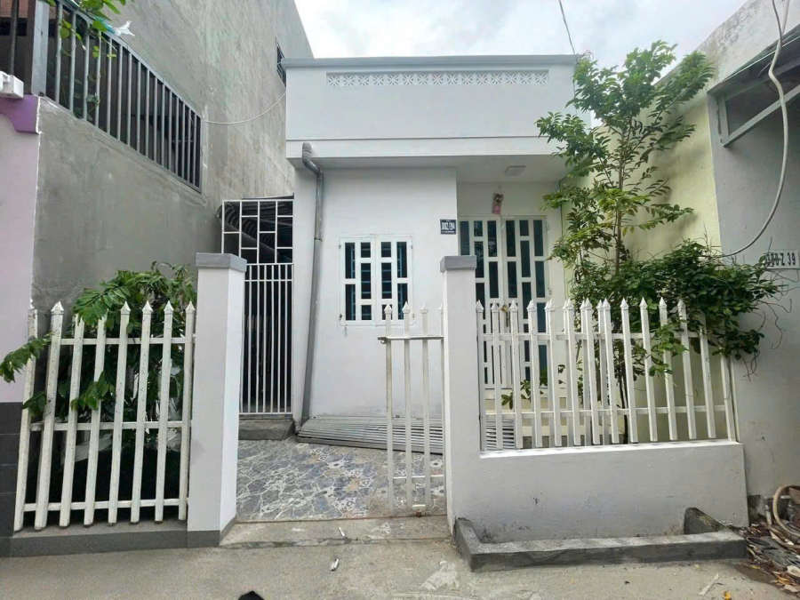 Bán nền tặng nhà cấp 4 Hẻm 388Z gần Đại học Y Dược