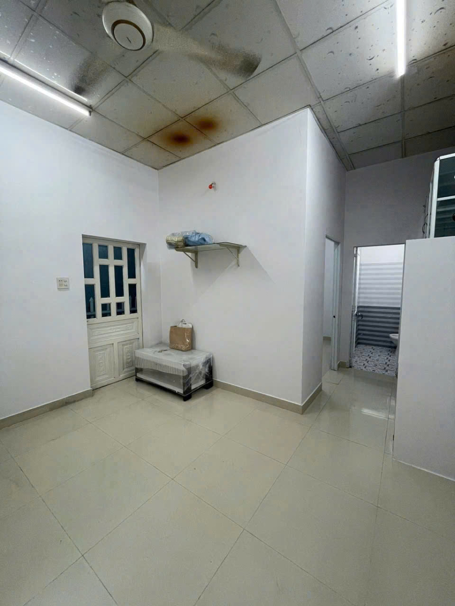 Bán nền tặng nhà cấp 4 Hẻm 388Z gần Đại học Y Dược