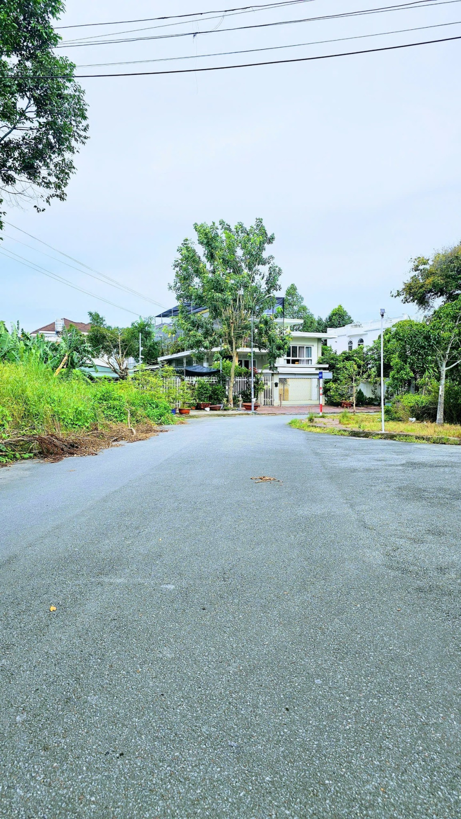 Nền biệt thự 400 m2 KDC 586 - Sổ hồng