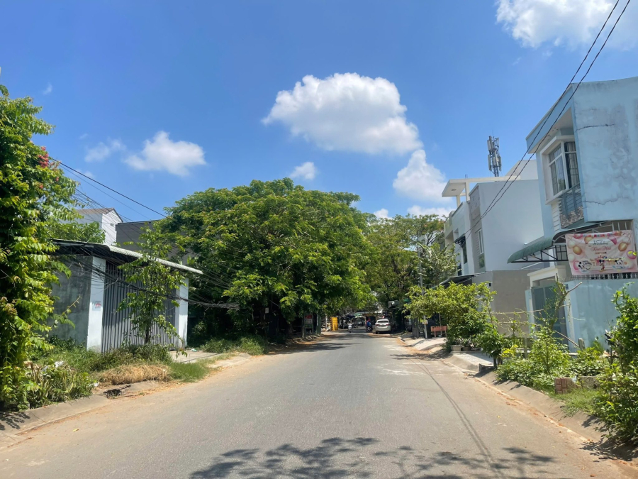 Nền mặt tiền đường Lê Tấn Quốc - Đại Học Kiến Trúc - Sổ Hồng