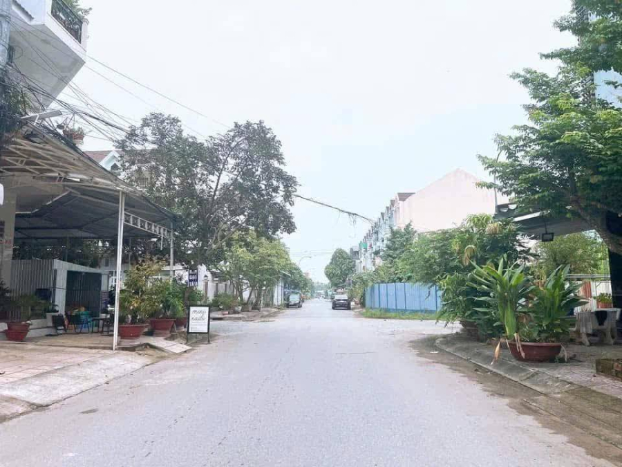 Nền Lê Tấn Quốc - KĐT Hưng Phú - Cần Thơ