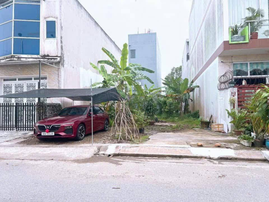 Nền Lê Tấn Quốc - KĐT Hưng Phú - Cần Thơ