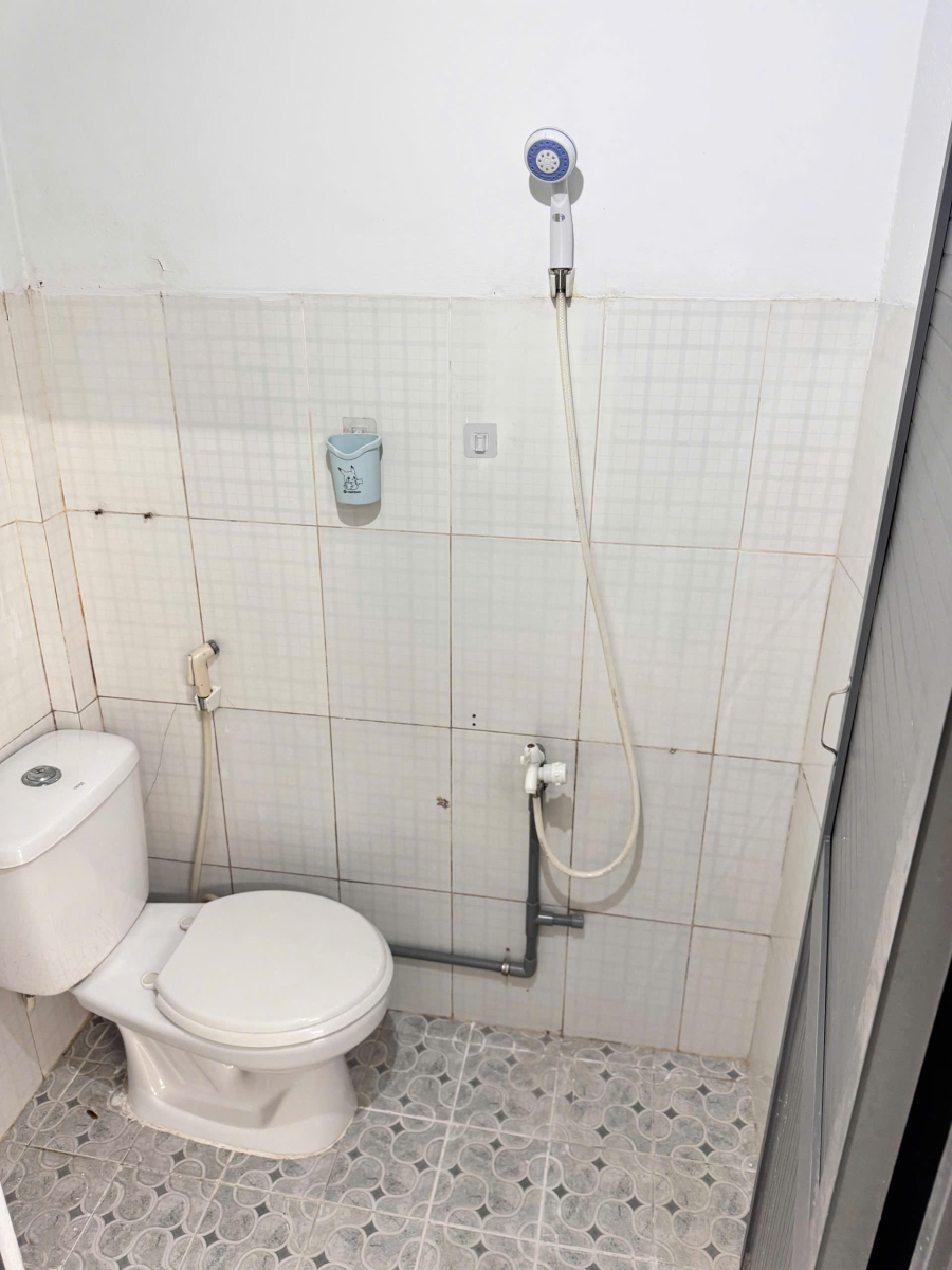 Nhà trọ mặt tiền hẻm 49 Trần Hoàng Na có máy lạnh 2tr3